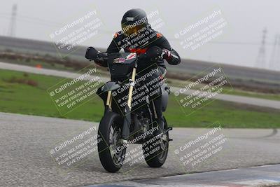 media/Nov-30-2025-TrackDaz (Sun) [[d8b22663df]]/B Group/Session 5 (Wheelie Bump)/